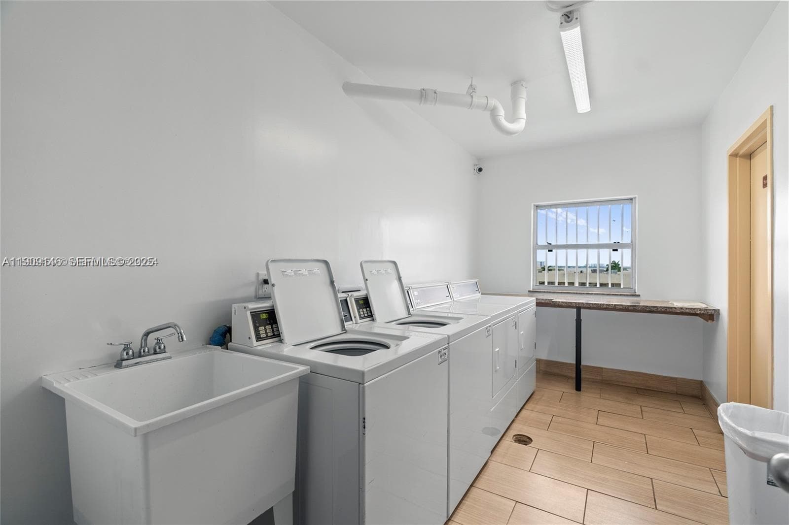 1455 N Treasure Dr # 3R 4