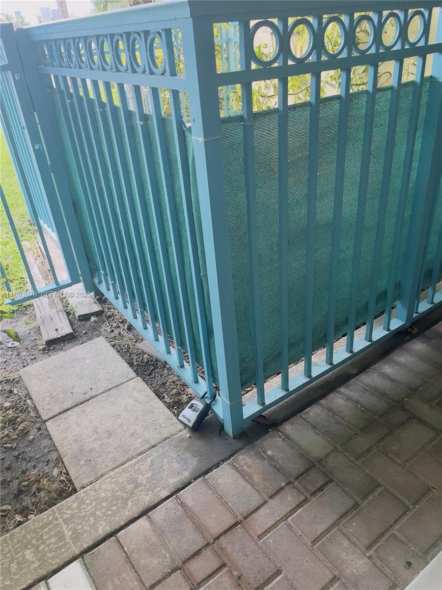 201 Golden Isles Dr # 510 20