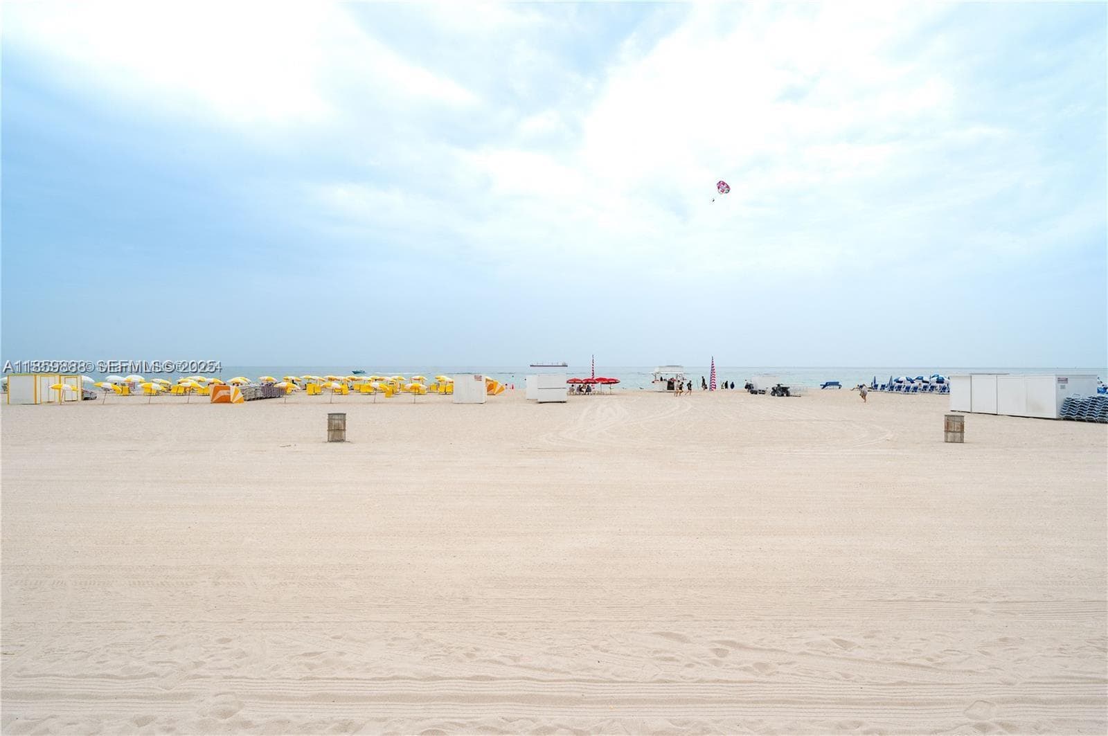 1621 Collins Ave # 302 22